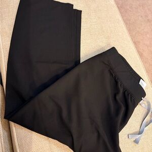 Black Figs Pants